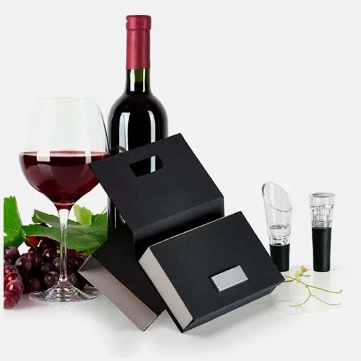 Kit Para Vinho Com Caixa Em Papelão Rígido Preto Personalizado